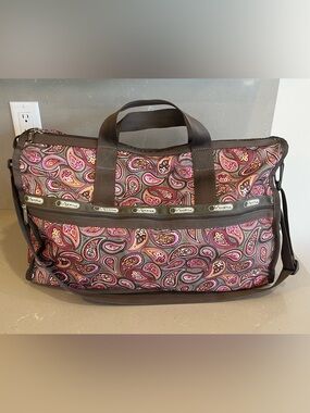 LE SPORTSAC Paisley Large Duffel Travel Gym Weekender Bag With Crossbody Strap